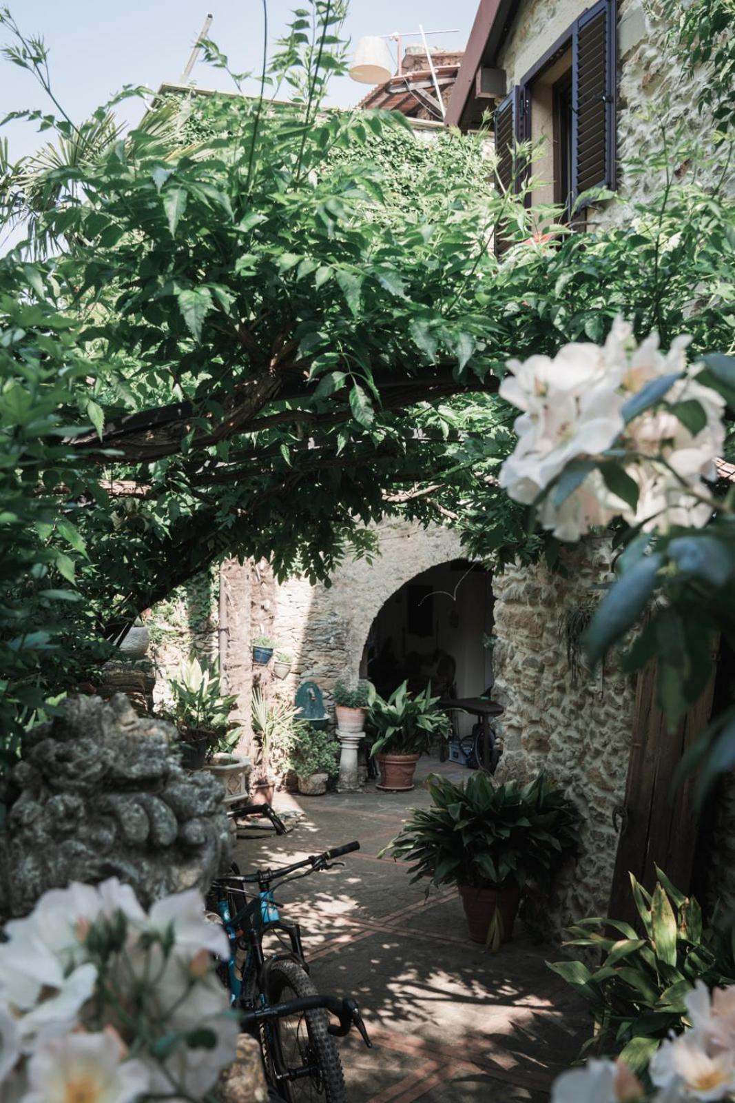 Borgata Cantone Country House B&B Garlenda Extérieur photo